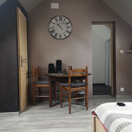 Agréable chambre privée avec entrée indépendante Langeais Extérieur photo